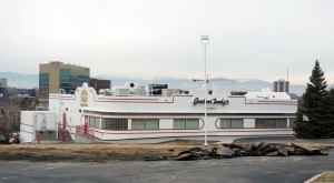 Natural Grocer is eying the former Gunther Toody's restaurant for a relocation. 