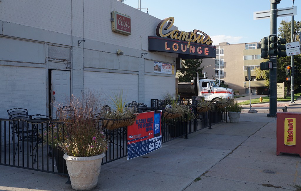 Campus Lounge at Exposition Avenue and University Boulevard will soon undergo renovations. (Amy DiPierro)