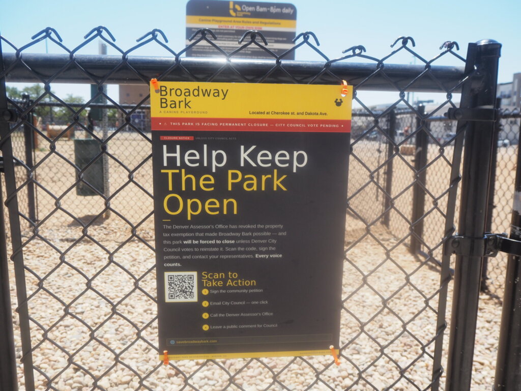 Sign at Broadway Bark