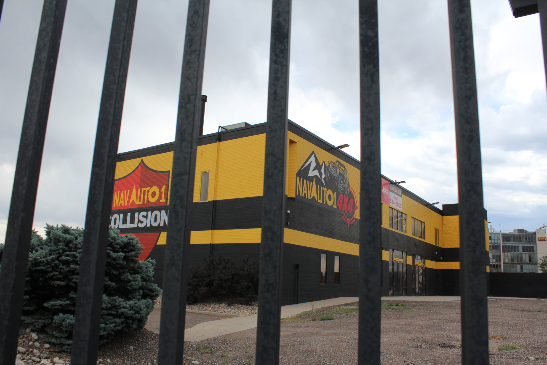 NavAuto1 Group's vacated building at 5700 Lincoln Way.